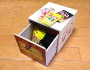 Ａ賞　おかしなふりかけ50袋詰め合わせ（おかしなふりかけＢＯＸつき）