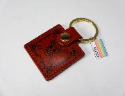 セブン-イレブン限定　ワンピースnanaco機能付き革製キーホルダー