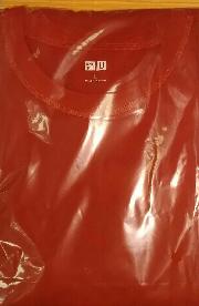 ユニクロ限定カラーTシャツ
