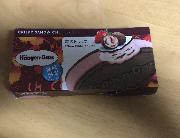 ハーゲンダッツ　クリスピーサンド　苺のトリュフ