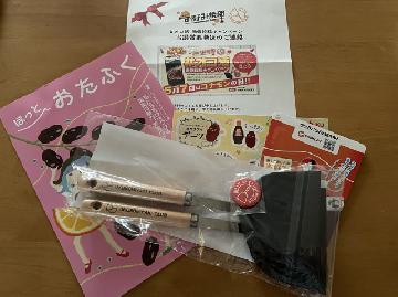 お好み焼き部ロゴ入り「ホットプレート用ヘラ」「バッジ」