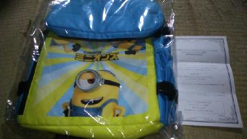 サントリー天然水×ミニオンズ オリジナルクーラーリュック