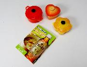 午後の紅茶おいしい無糖　マグネット2個＋小物入れ1コ　ルクルーゼで作るおいしいごはんレシピ全3種