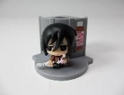 リポビタンシリーズ×進撃の巨人　オリジナルフィギュア付きペンスタンド全4種