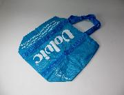 Volvicオリジナルトートバッグ全2種