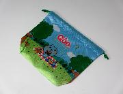 イオン限定Qooオリジナル巾着ポーチ全2種