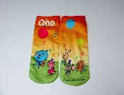 家族で使えるQooオリジナルスニーカーソックス全2種
