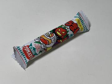 カップヌードル味のうまい棒 全8種