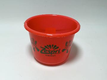 キウイブラザーズ バケツ、テッシュ