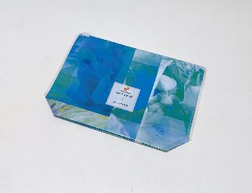 カレ・ド・ショコラ × Plantica オリジナルスライダーポーチ